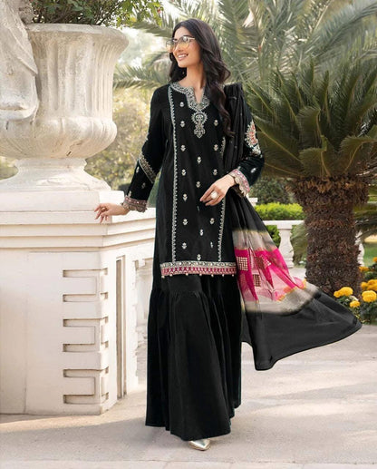 3 Piece - Embroidered Lawn Suit | Maria.B.
