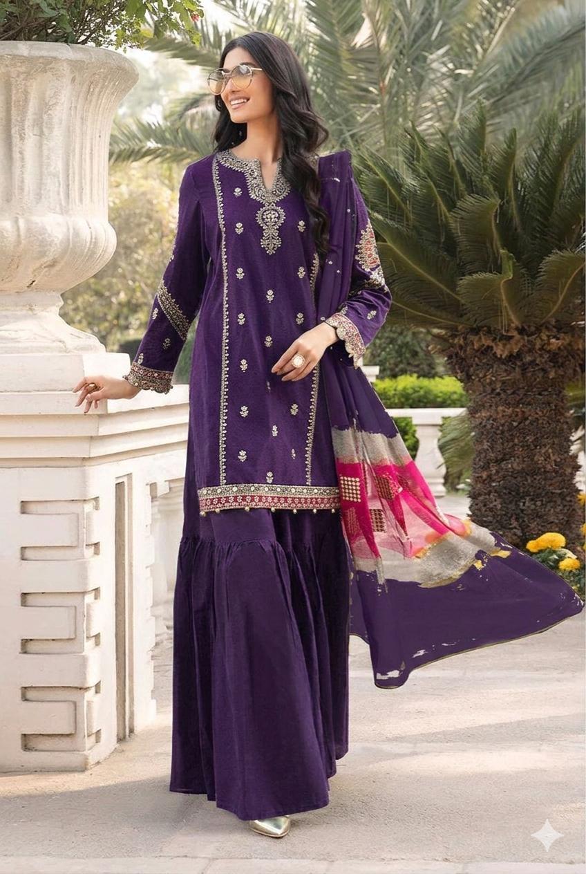 3 Piece - Embroidered Lawn Suit | Maria.B.